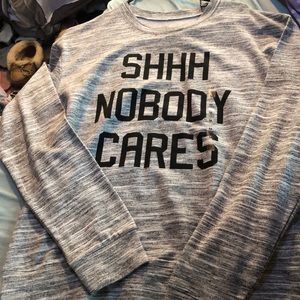 grey and black pullover